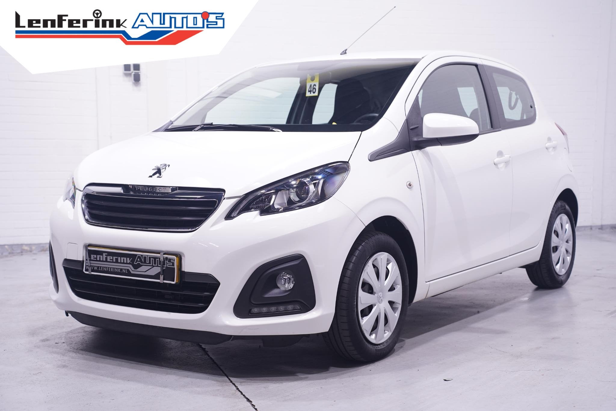 Peugeot 108 1.0 e-VTi Active 1e Eig. NAP Premium pack, Auto's, Stof, Gebruikt, 4 stoelen, Wit