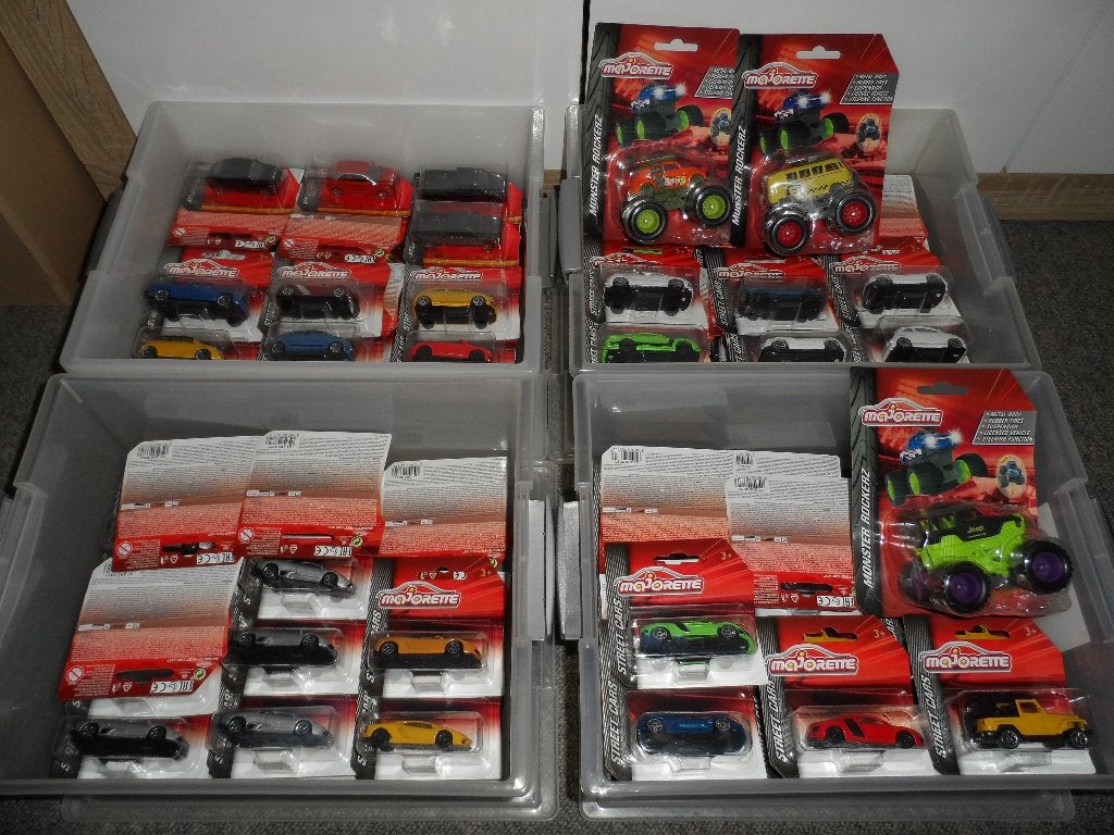 Grote partij nieuwe Majorette autootjes + 3 Monster Trucks, Ophalen of Verzenden, Nieuw, Auto