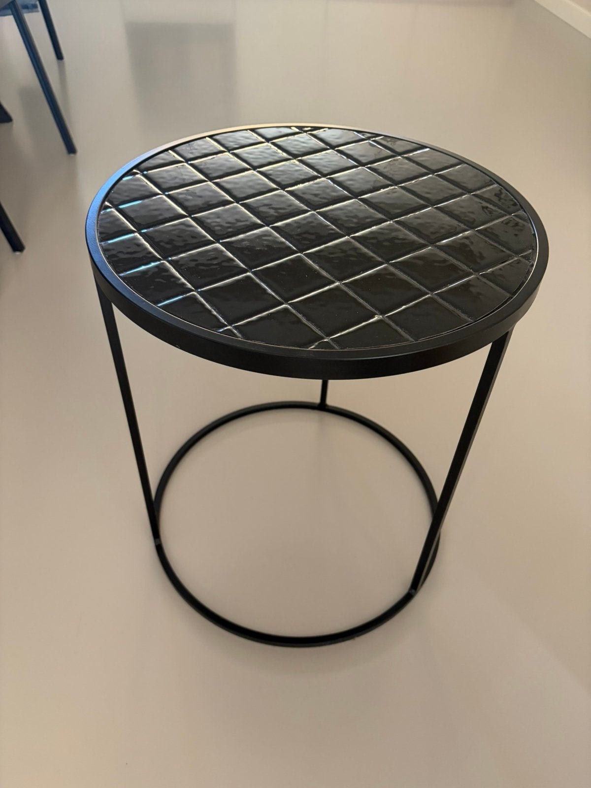Zuiver bijzettafel zwart, Minder dan 55 cm, Rond, Zo goed als nieuw, Ophalen