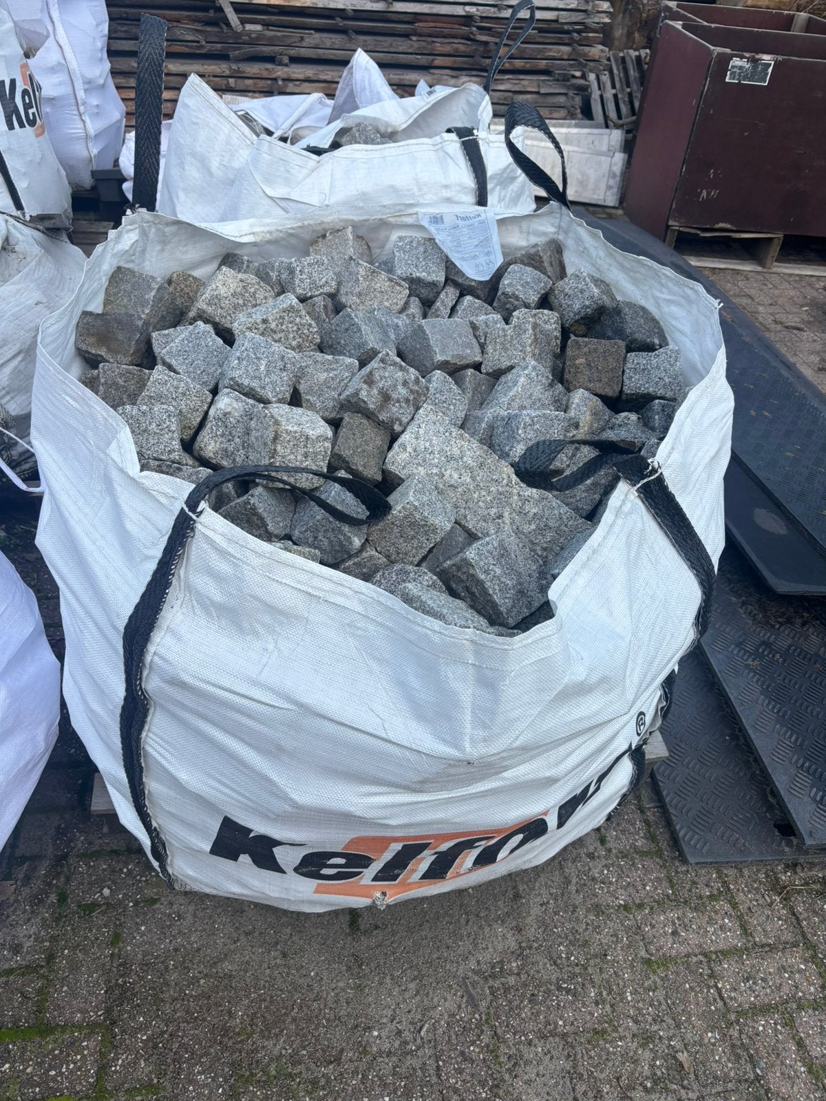 Portugese keien, Ophalen, Zo goed als nieuw
