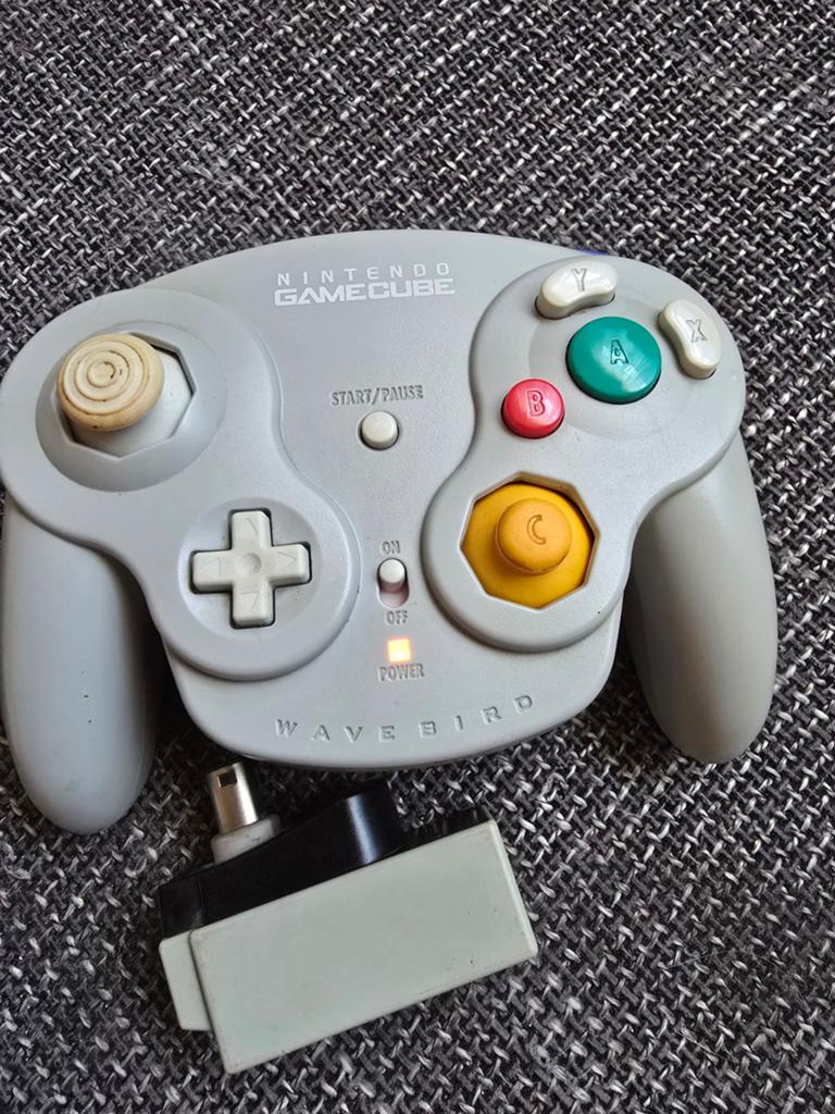 Draadloze GameCube joystick, Overige controllers, Ophalen of Verzenden, Zo goed als nieuw, Draadloos