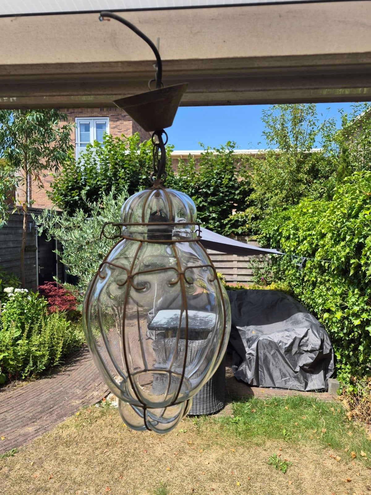 Vintage glazen hanglamp met metalen frame, Antiek en Kunst, Ophalen