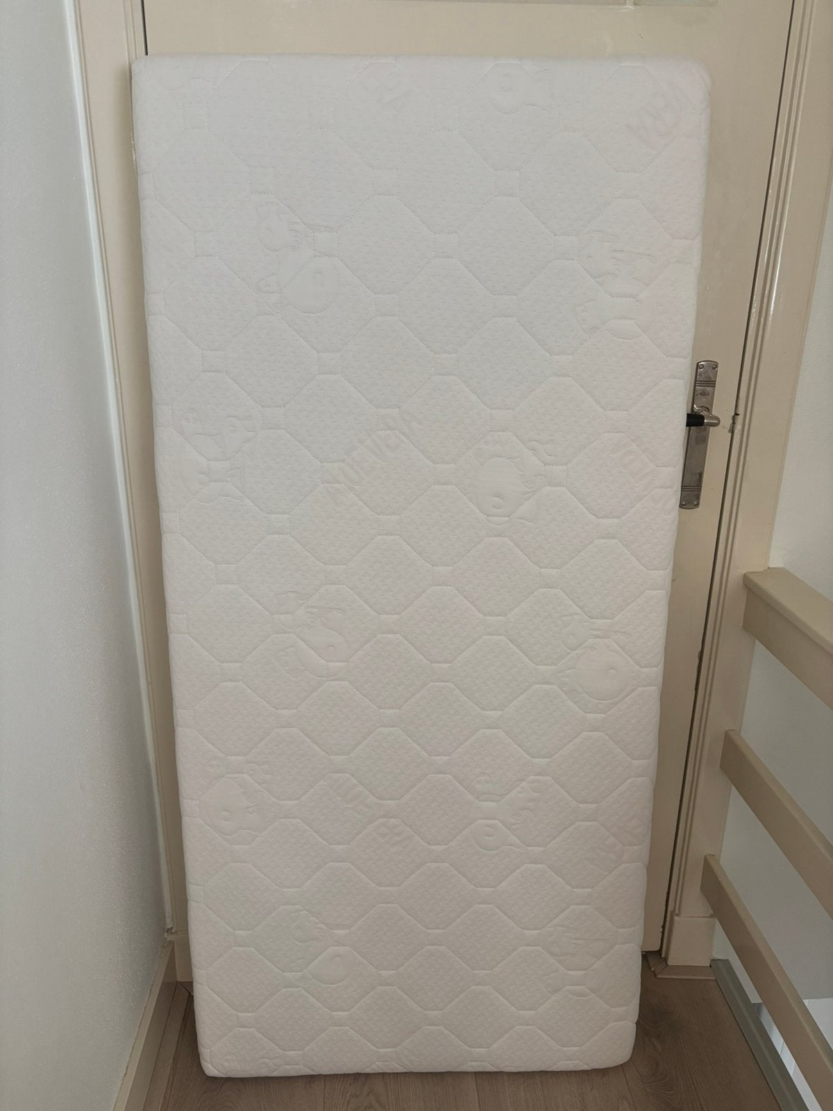 Peutermatras zo goed als nieuw, Ophalen, Zo goed als nieuw, Eenpersoons, 70 cm of minder