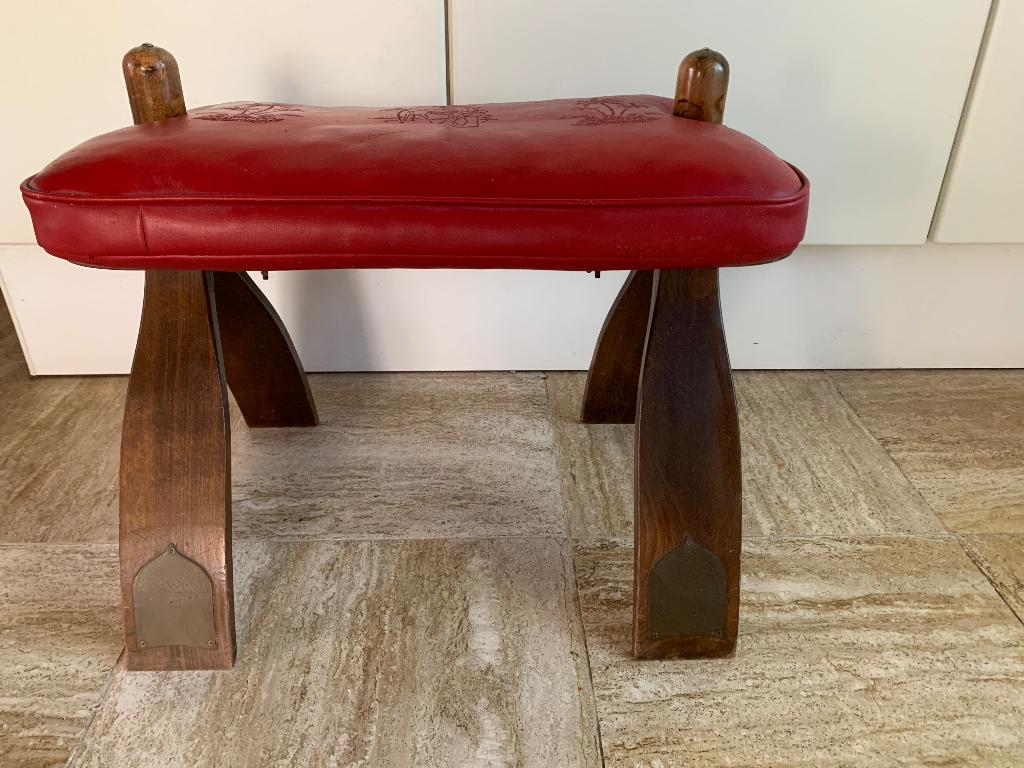 Vintage houten bankje met leren zitting, Antiek en Kunst, Ophalen