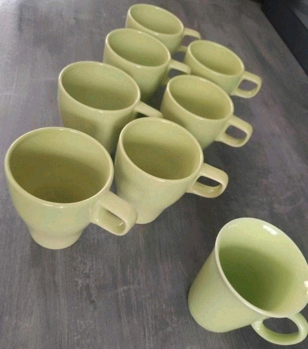 8 groene aardewerk mokken IKEA FARGRIK / Romania, Huis en Inrichting, Keuken | Servies, Ophalen, Aardewerk, Overige stijlen, Kop(pen) en/of Schotel(s)