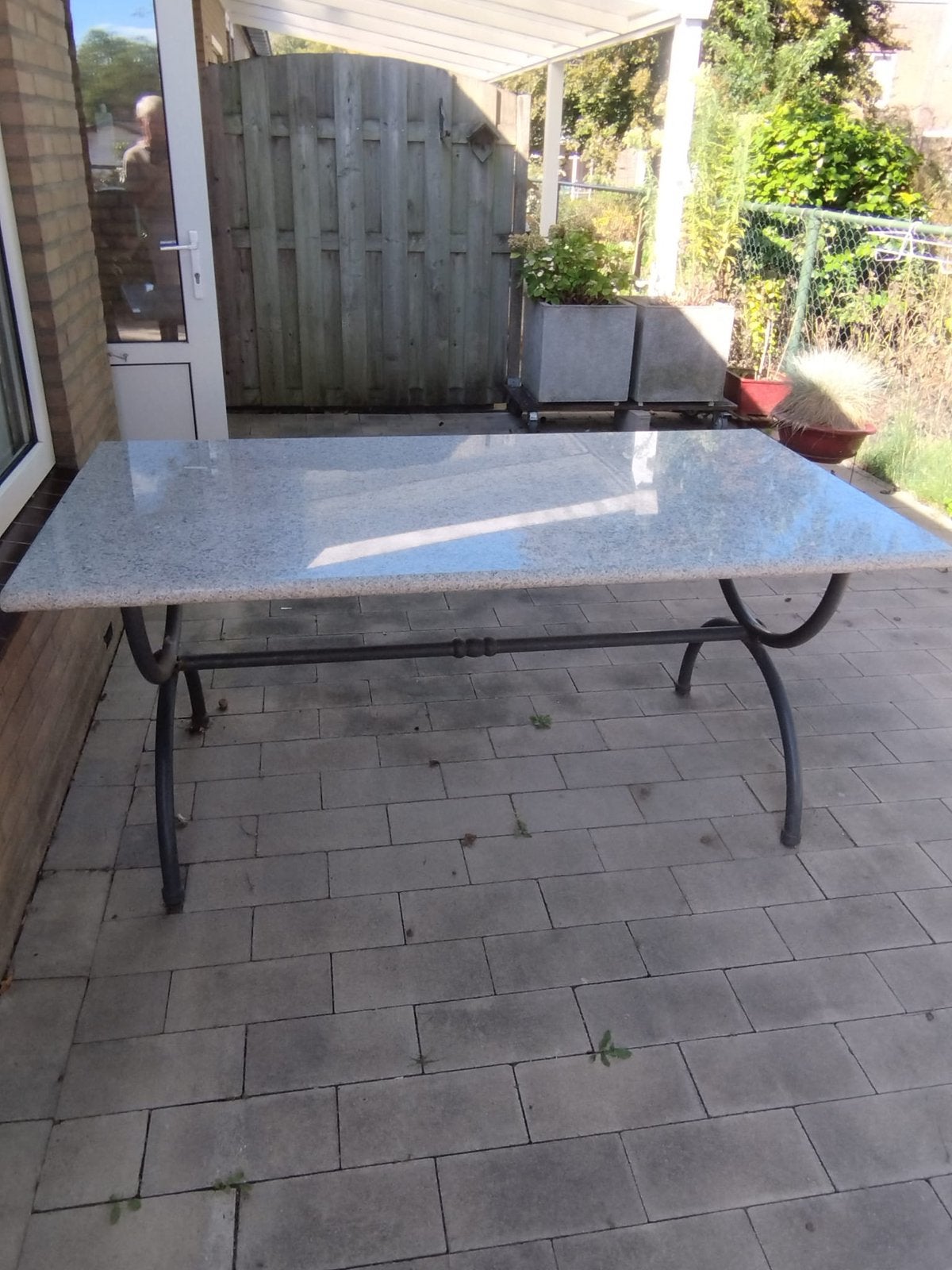 Tuintafel met granieten blad, Ophalen, Zo goed als nieuw, Rechthoekig, Overige materialen