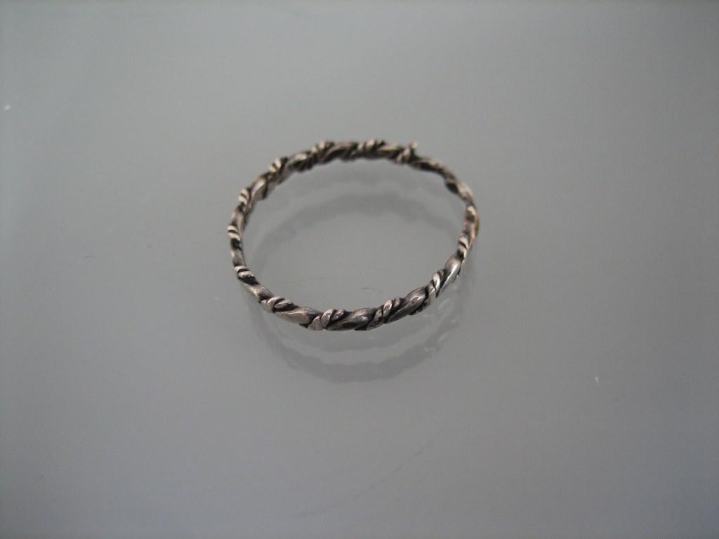 Vintage Gevlochten Zilveren Ring Handgemaakt, Sieraden, Tassen en Uiterlijk, Ringen, Overige materialen, Gebruikt, Verzenden, 17 tot 18