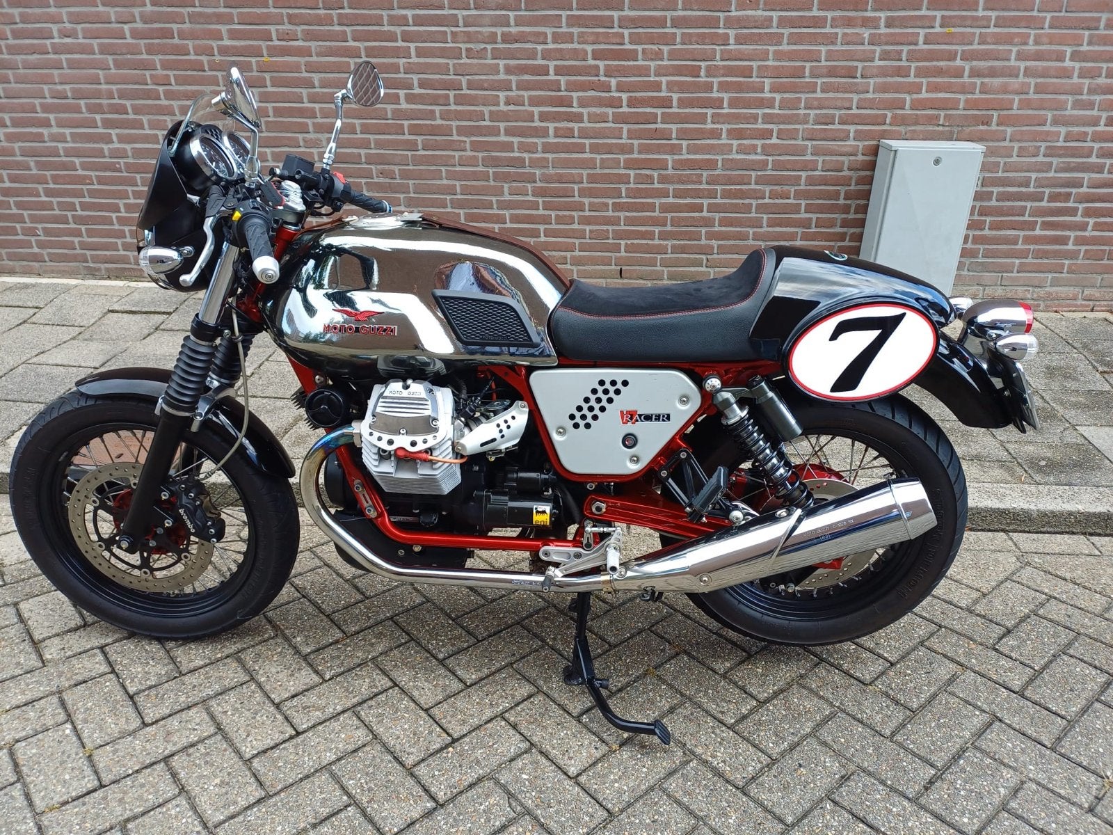 Moto Guzzi V7 Racer - Unieke Cafe Racer Stijl, Motoren, 2 cilinders, Gebruikt, Particulier, Meer dan 35 kW