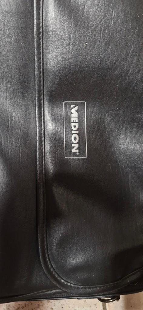Medion Laptoptas, Handvat, 17 inch of meer, Ophalen of Verzenden, Zo goed als nieuw