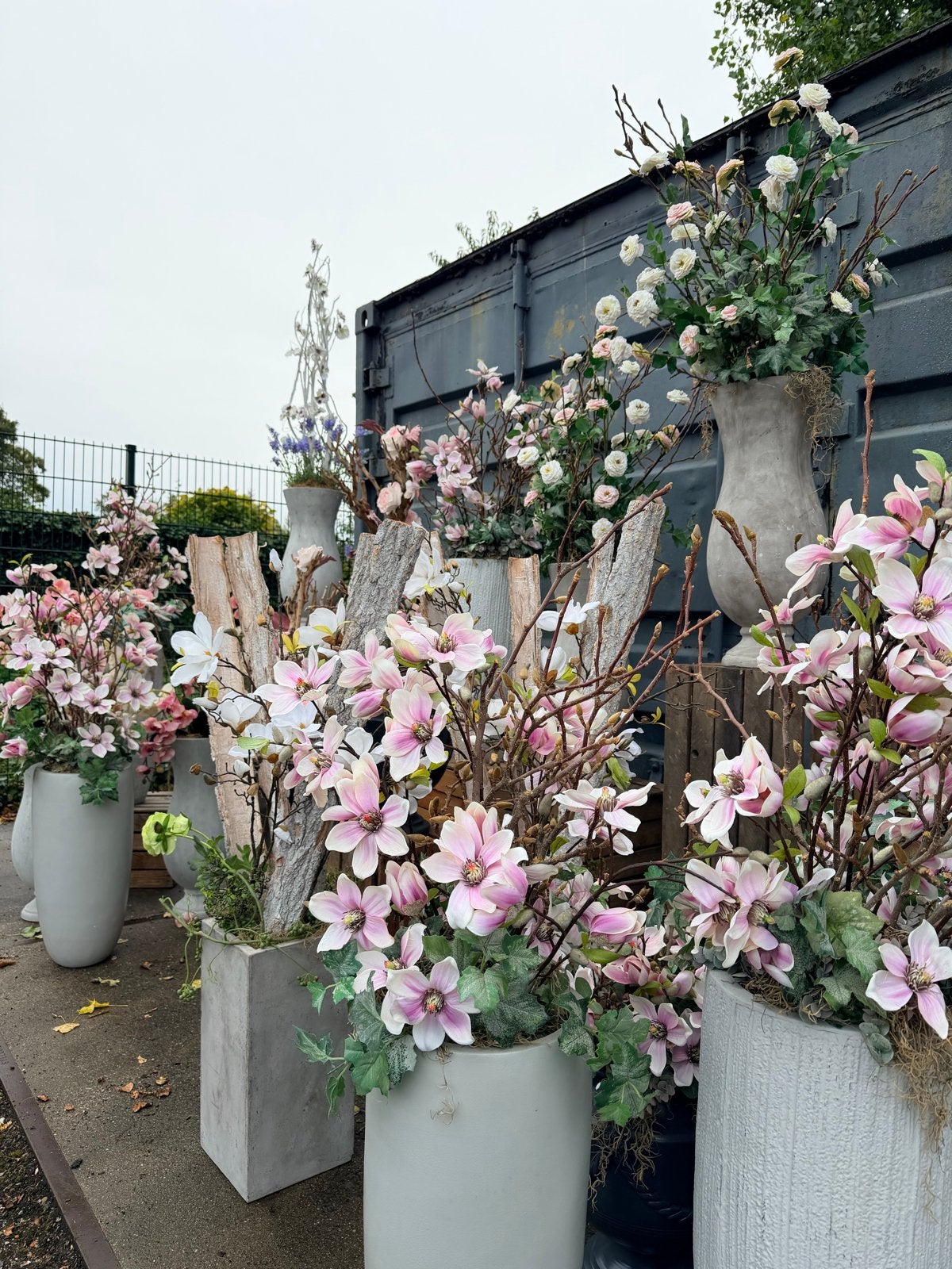 17 stuks luxe zijden bloemstukken in vaas, Ophalen, Binnen, Nieuw, Kunststof
