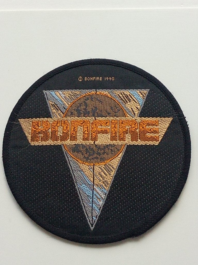 Bonfire official vintage 1990 patch b15, Verzamelen, Ophalen of Verzenden, Nieuw, Kleding