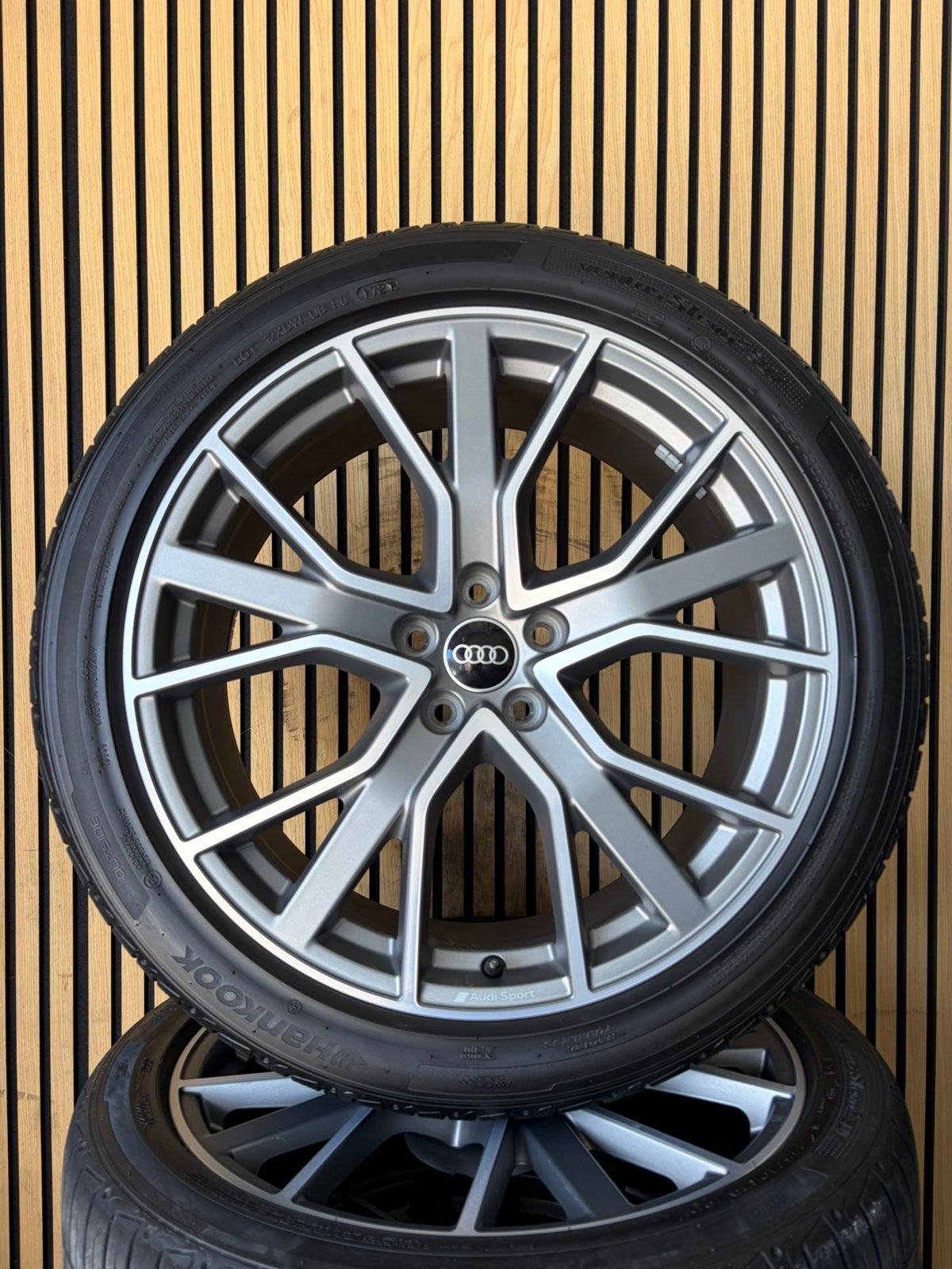 Originele 20” Audi Sport Q3 RSQ3 Zomerbanden Zomerset, Audi, Gebruikt, 255 mm, .