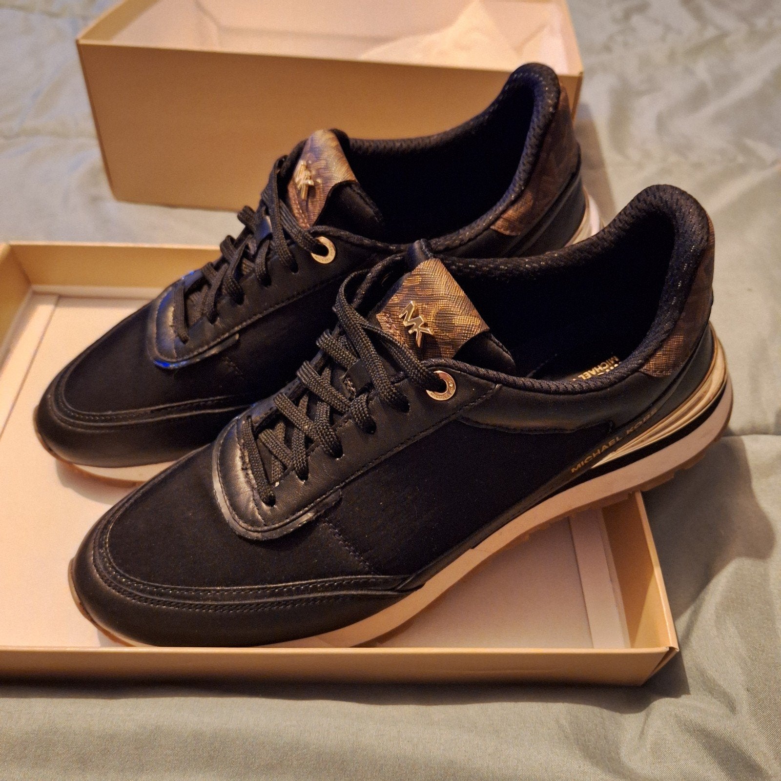 Michael Kors sneakers, Kleding | Dames, Schoenen, Michael Kors, Zwart, Ophalen of Verzenden, Sneakers of Gympen