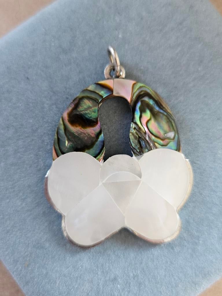 Antieke Abalone Orchidee Hanger Zilver 4x3.5 cm, Gebruikt, Ophalen of Verzenden, Bloem of Plant, Met parel
