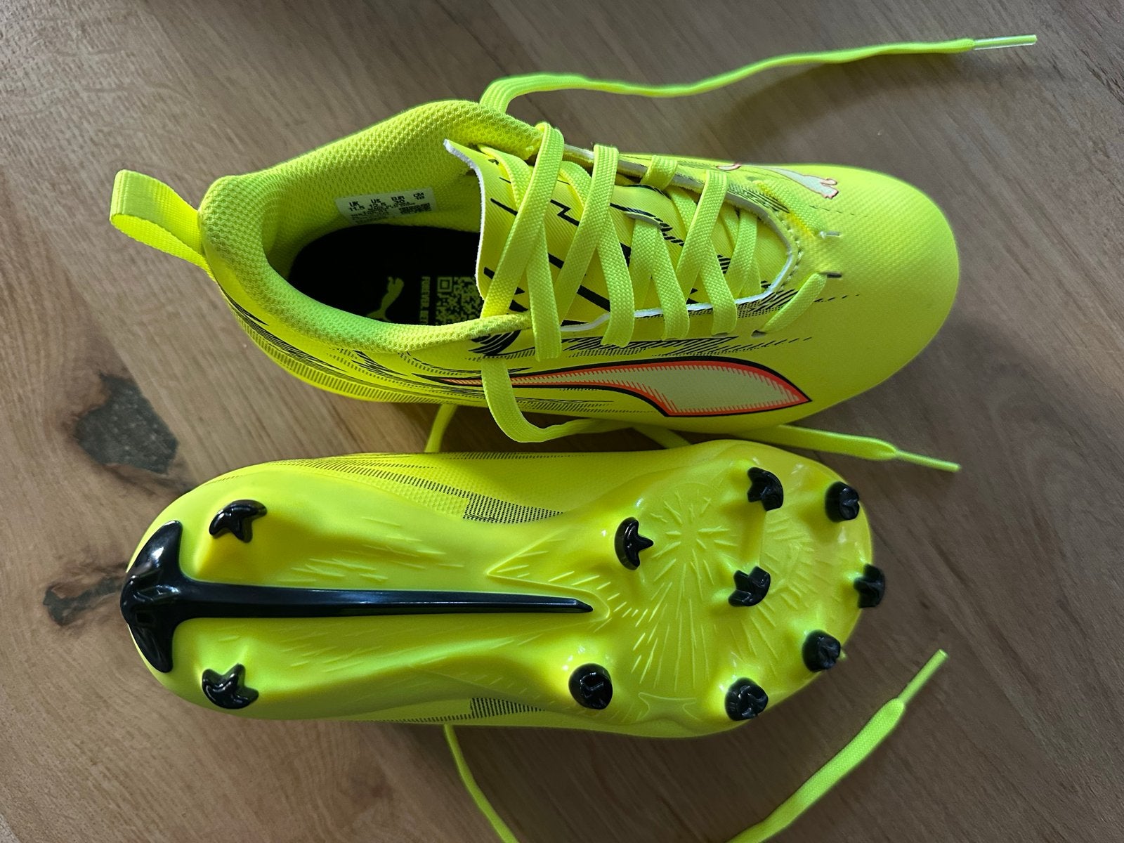 Puma Ultra Play FG/AG Voetbalschoenen - Maat 30, Sport en Fitness, Voetbal, Maat XS of kleiner, Ophalen of Verzenden, Zo goed als nieuw