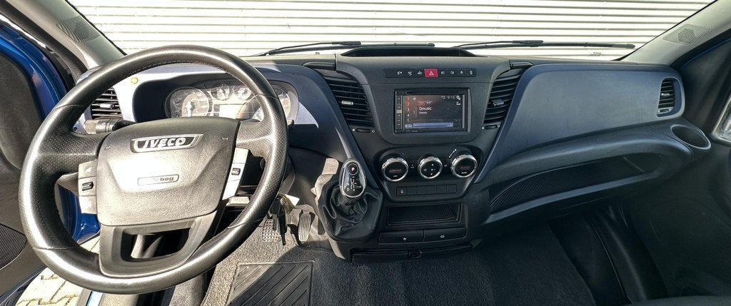 Iveco Daily 35C16V 2.3 352 L2H2 Automaat|Trekhaak 3500KG|Cru, Automatische klimaatregeling, Gebruikt, Euro 6, Iveco