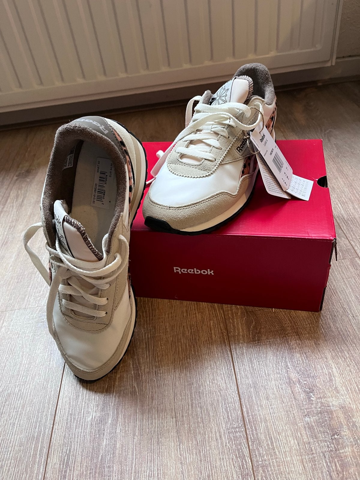 Reebok Classic AZ Sneakers Dames Maat 40 Nieuw, Kleding | Dames, Ophalen of Verzenden, Nieuw, Wit, Sneakers of Gympen