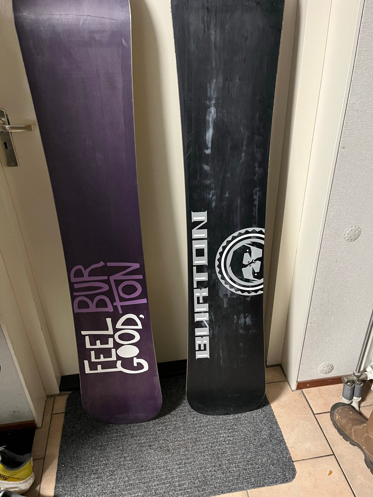 Burton Snowboards: Feel Good & Raven 155 (incl. accessoires), Gebruikt, Overige typen, Skiën, Ophalen
