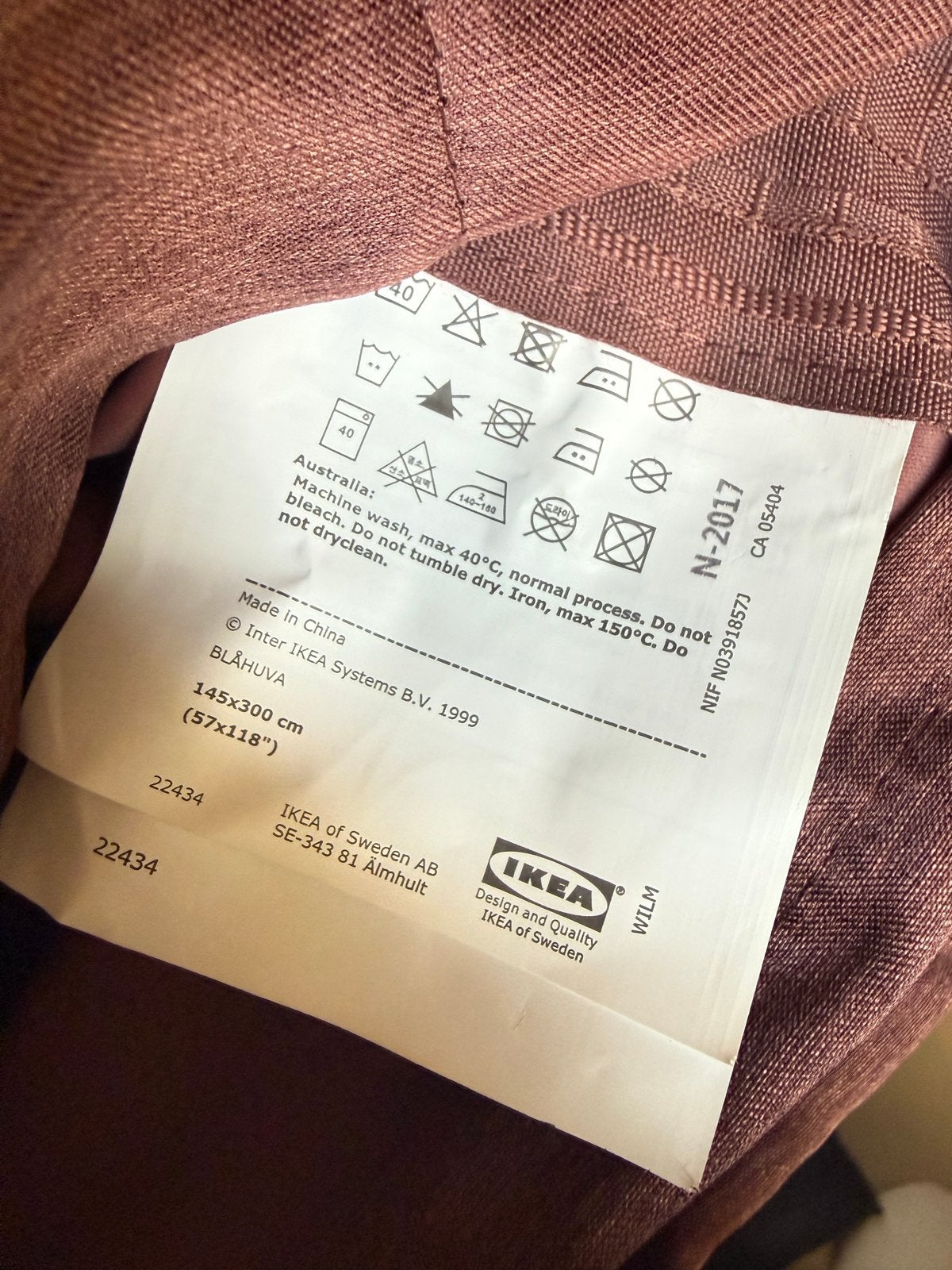 IKEA BLAHUVA Verduisterende Gordijnen - Bordeaux (2 st.), Verduisterend, Ophalen of Verzenden, Zo goed als nieuw, Gordijn