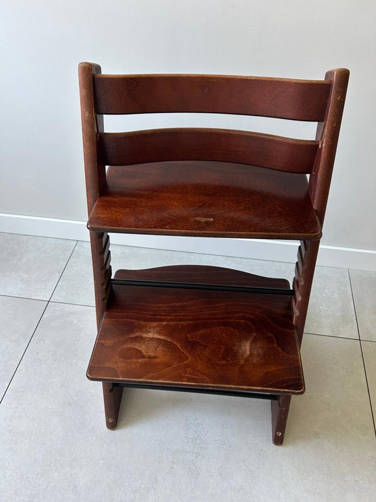 Stokke tripp trapp (trip trap) kinderstoel walnooit, Kinderen en Baby's, Kinderstoelen, Ophalen, Gebruikt, Meegroeistoel