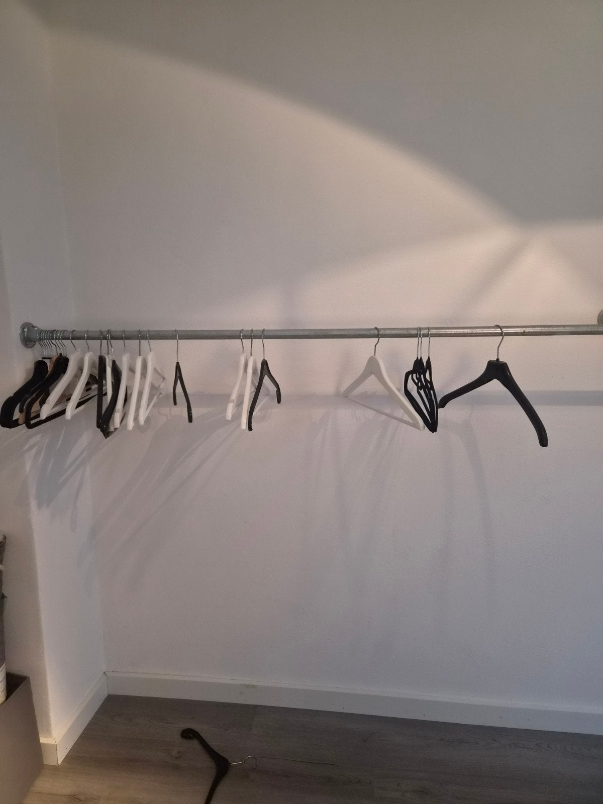 stalen buis kan als kledingrek gebruikt worden, Ophalen, Zo goed als nieuw