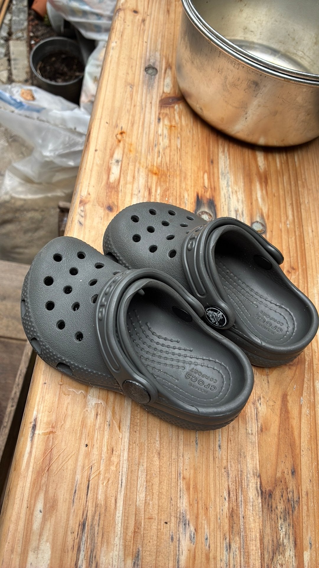 Grijze Crocs maat C6, Ophalen, Jongetje of Meisje, Gebruikt, Schoentjes