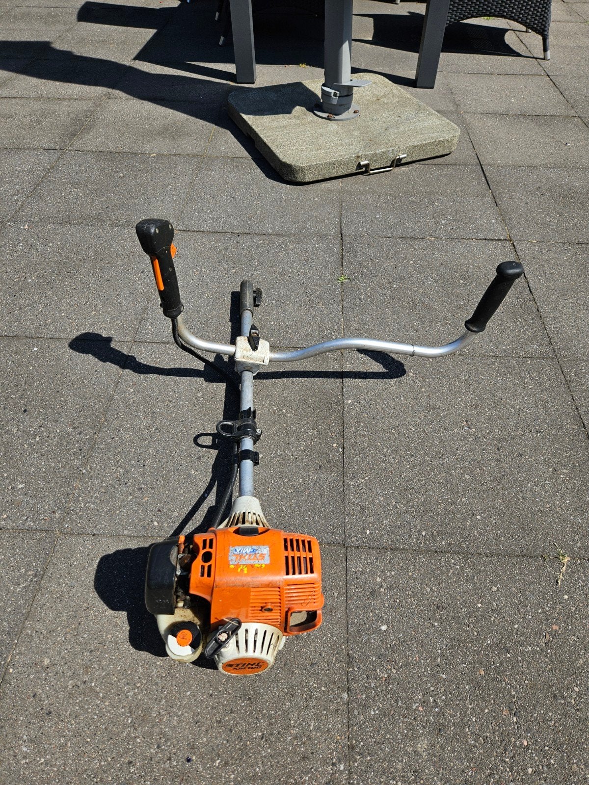 Stihl KM 100 Benzine Bosmaaier - Zonder Opzetstukken, Ophalen, Gebruikt, 30 tot 50 cm, Stihl