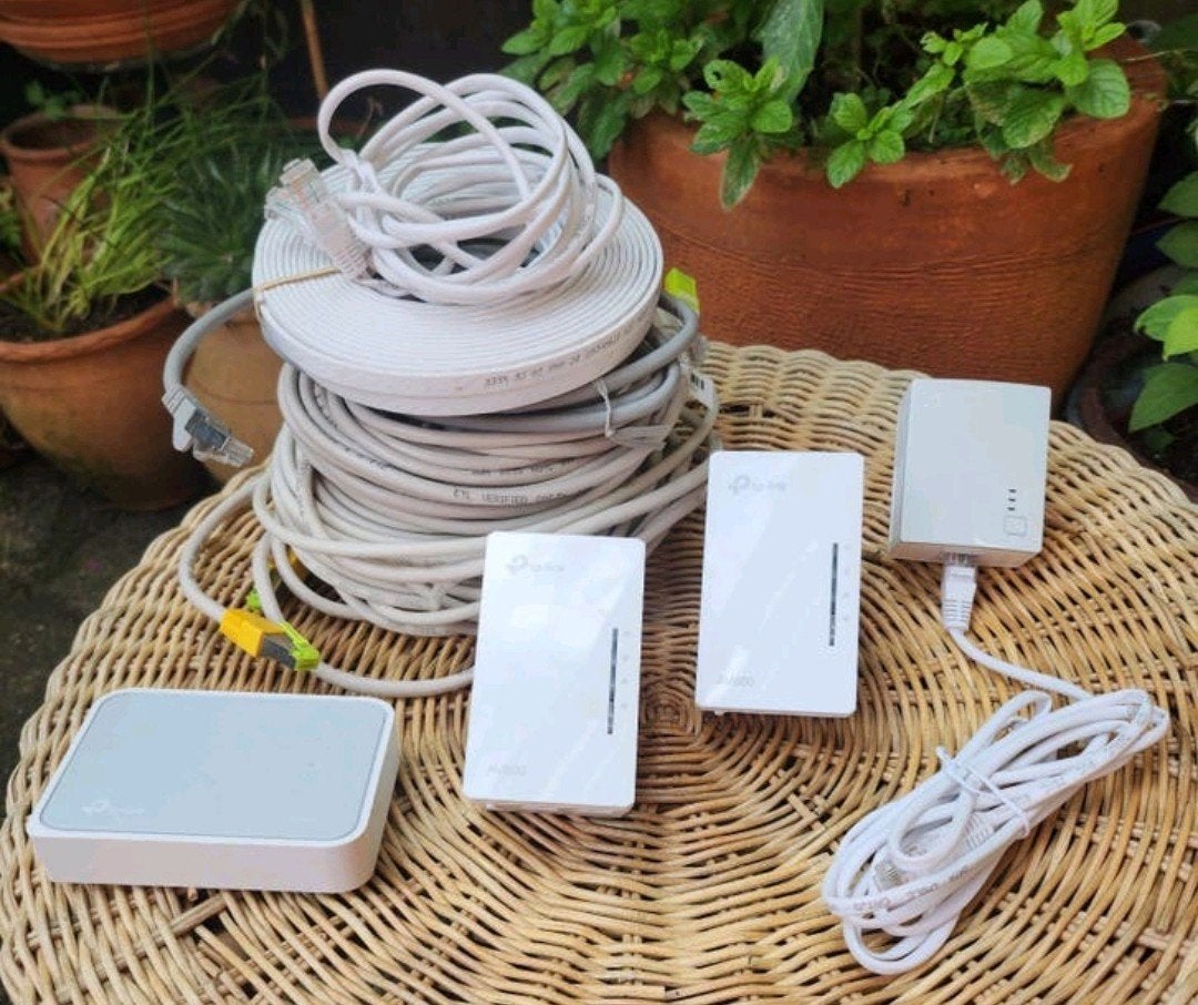 Tp-Link Desktop Switch en TKIT Powerline Adapter, Computers en Software, WiFi-versterkers, Ophalen of Verzenden