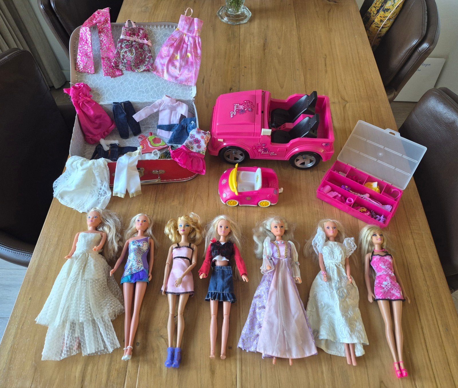 Veel "barbie" poppen met accessoires, Kinderen en Baby's, Ophalen of Verzenden, Gebruikt, Meisje