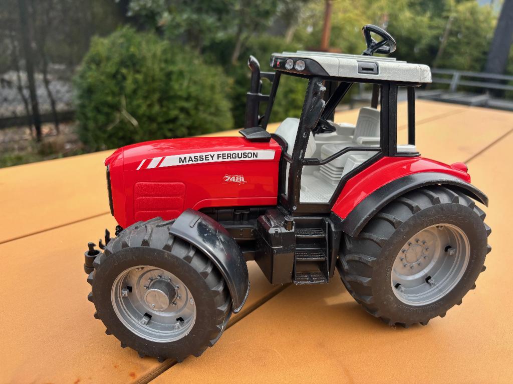 Bruder | Traktor Massey Ferguson met kiepwagen, Ophalen, Gebruikt