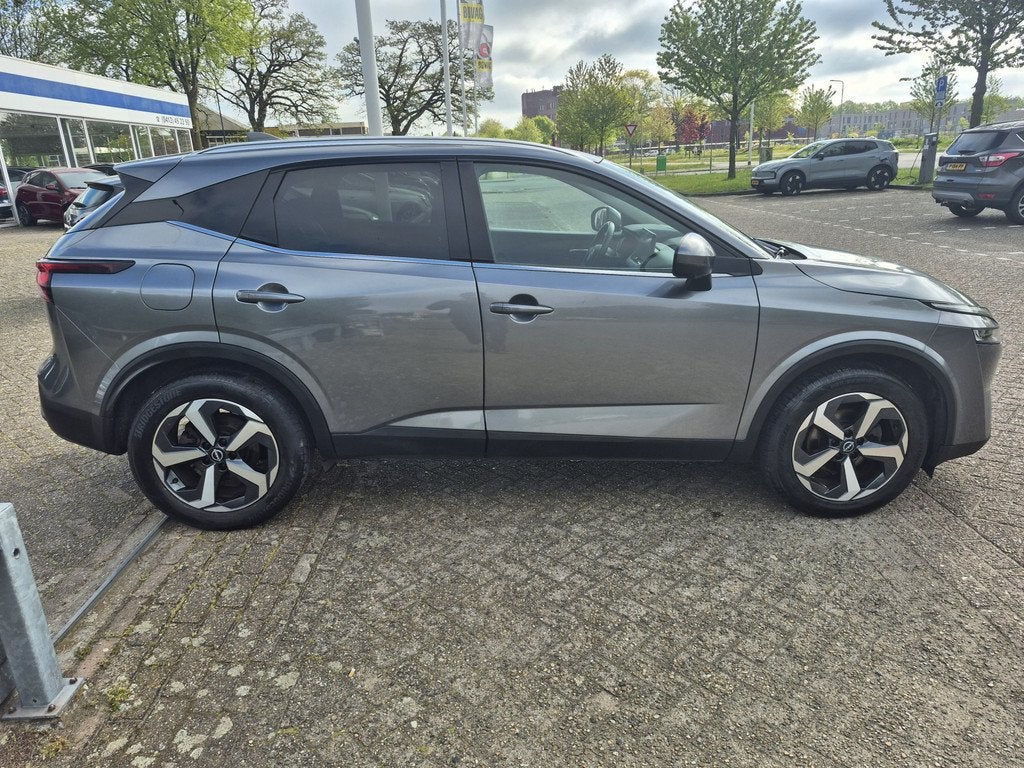 Nissan QASHQAI 1.3 MHEV Business Design (bj 2023), Auto's, Voorwielaandrijving, Stof, Gebruikt, Euro 6
