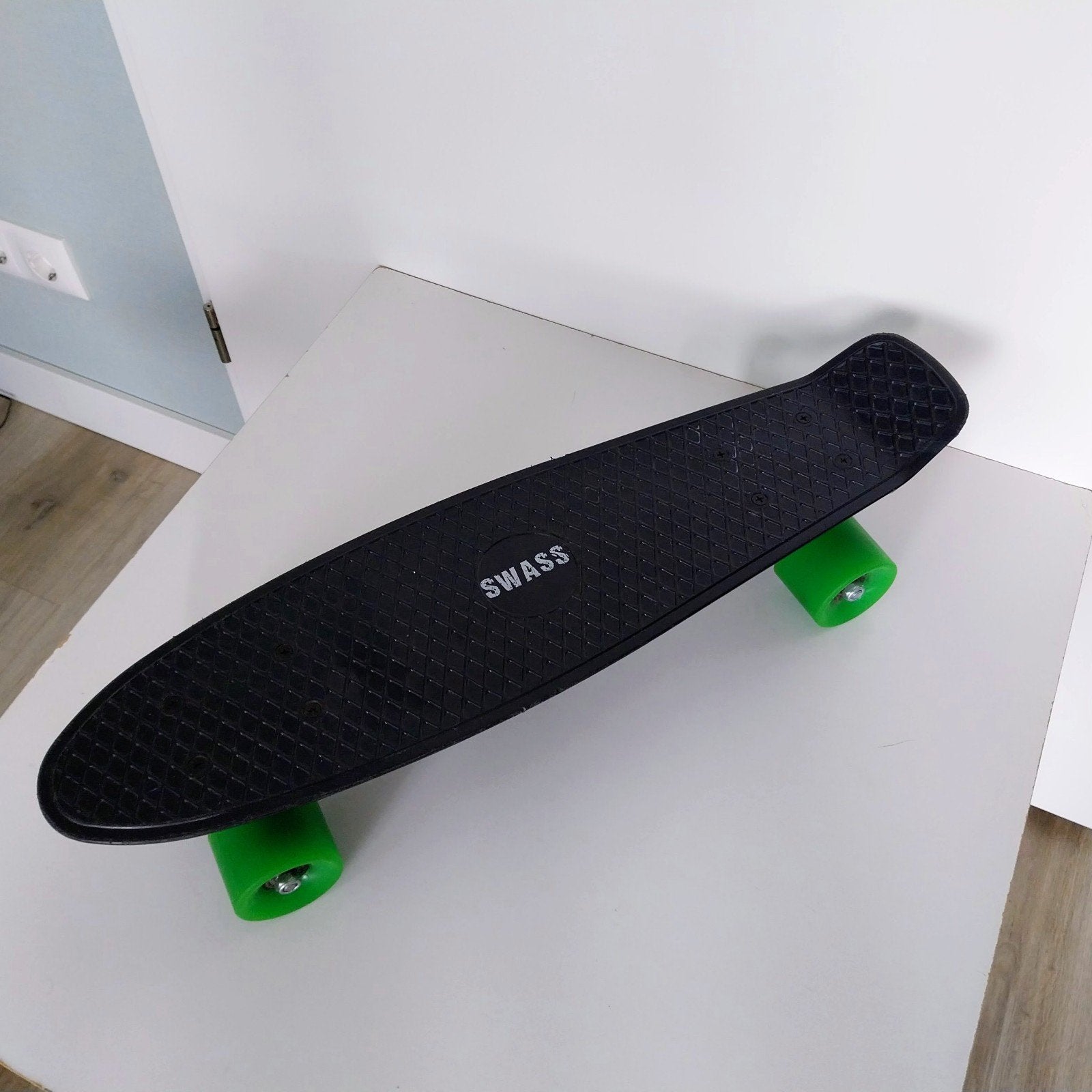 Swass Vinylcruiser skateboard., Ophalen, Zo goed als nieuw