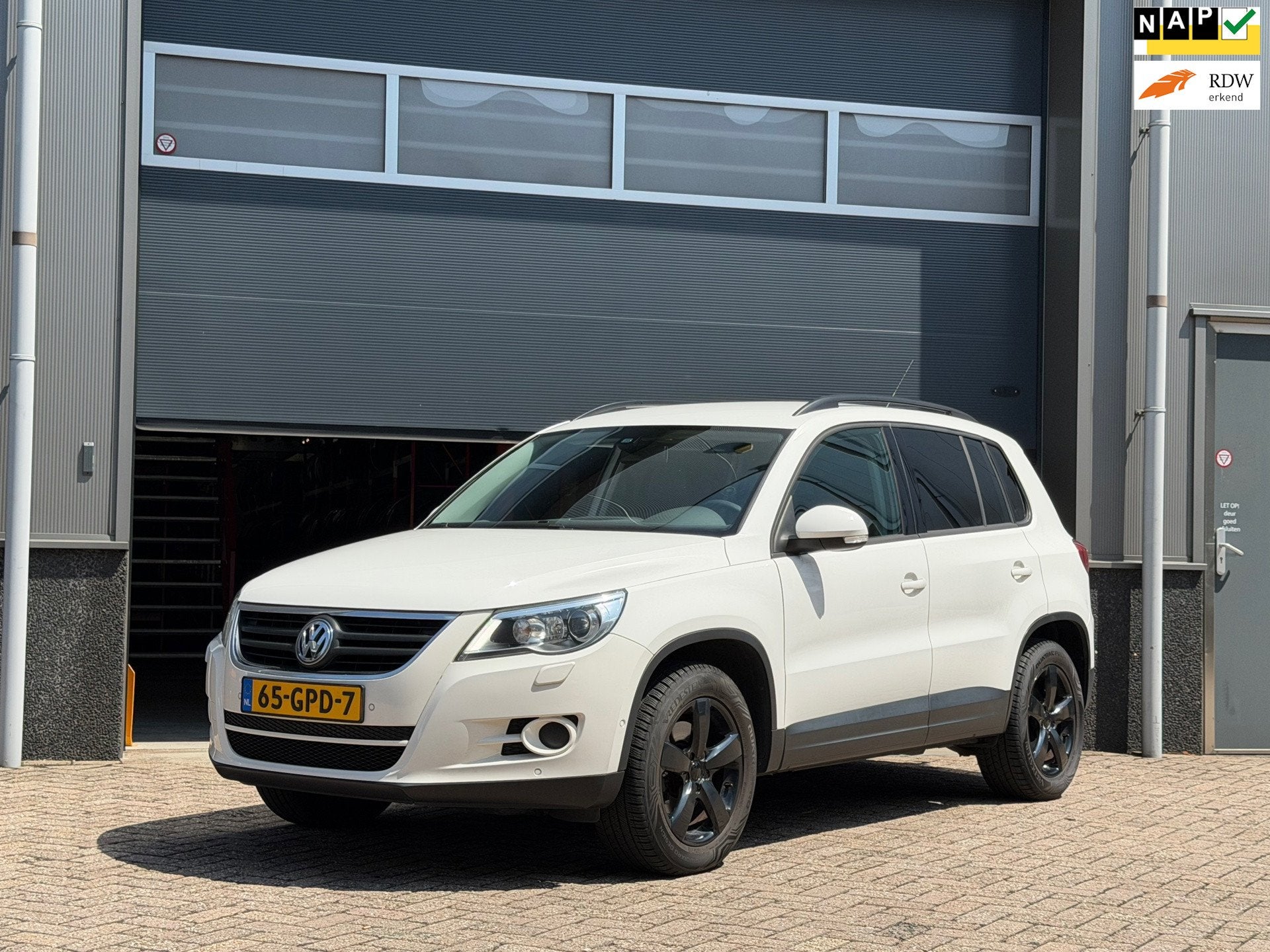 Volkswagen Tiguan 2.0 TSI Comfort&Design 4Motion bj.2008 Aut, Auto's, Automaat, Automatische klimaatregeling, Gebruikt, Zwart