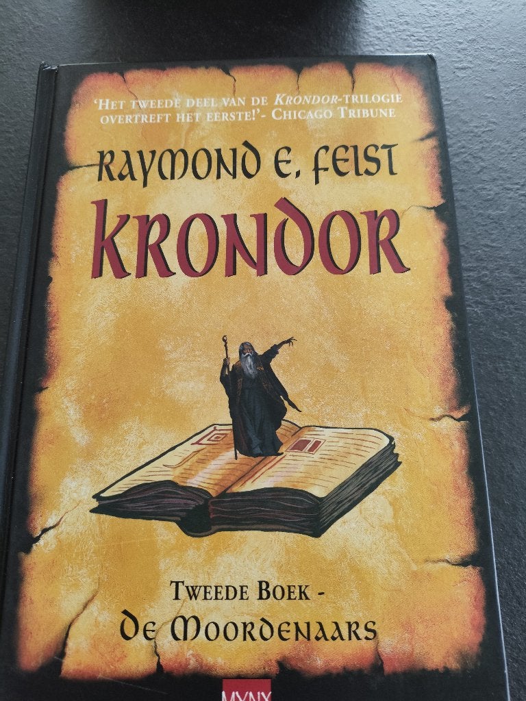 Krondor tweede boek Raymond E. Feist. Hardcover in nette st., Ophalen of Verzenden, Zo goed als nieuw, Raymond E. Feist