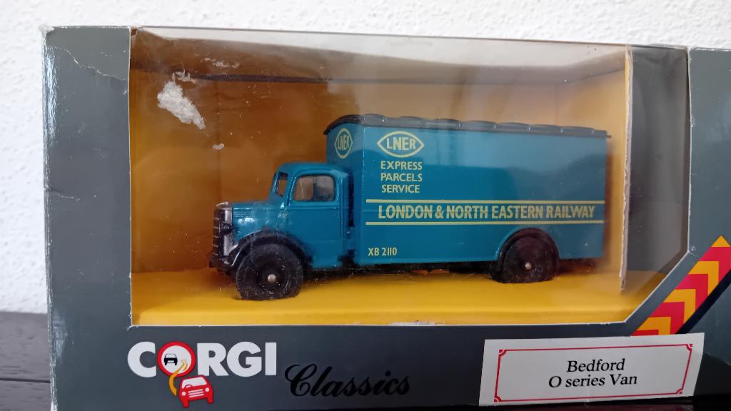 Corgi classics, Hobby en Vrije tijd, Modelauto's | 1:50, Ophalen, Nieuw, Bus of Vrachtwagen, Corgi