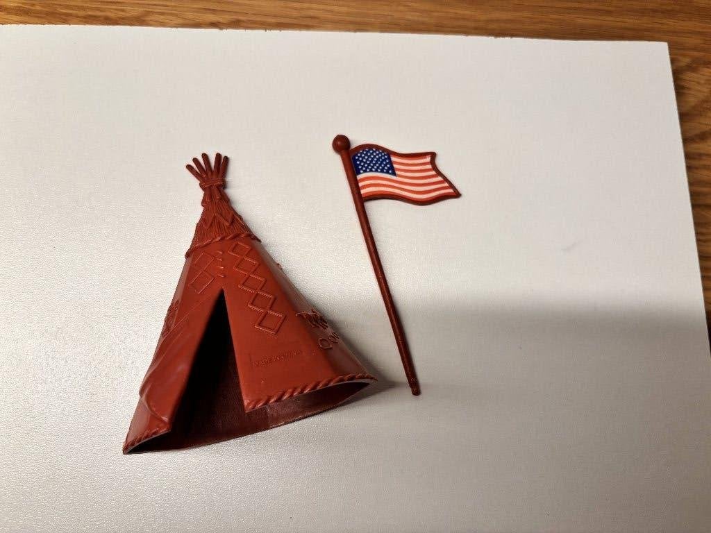 Plastic Cowboys en Indianen onderdelen Vlag en Tipi Tent, Verzamelen, Poppetjes en Figuurtjes, Ophalen of Verzenden, Gebruikt
