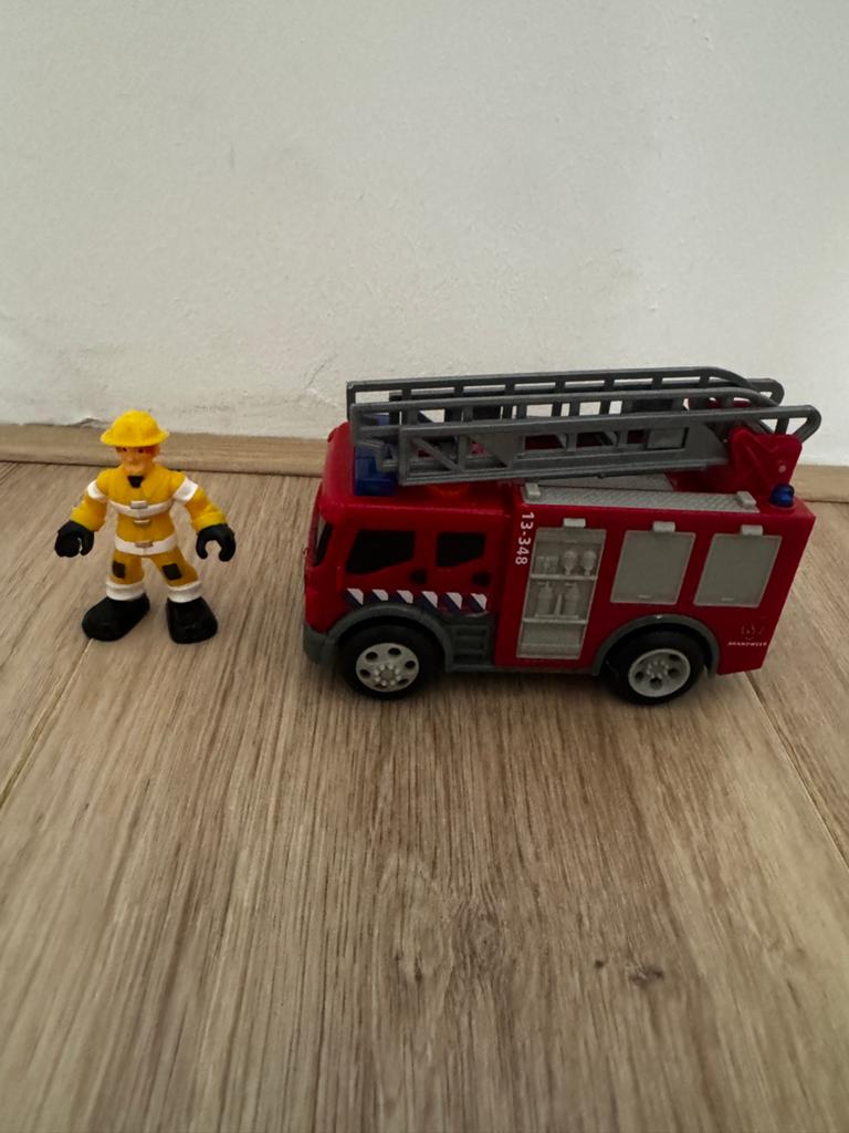 Brandweerwagen met brandweerman speelgoedset, Ophalen of Verzenden, Gebruikt