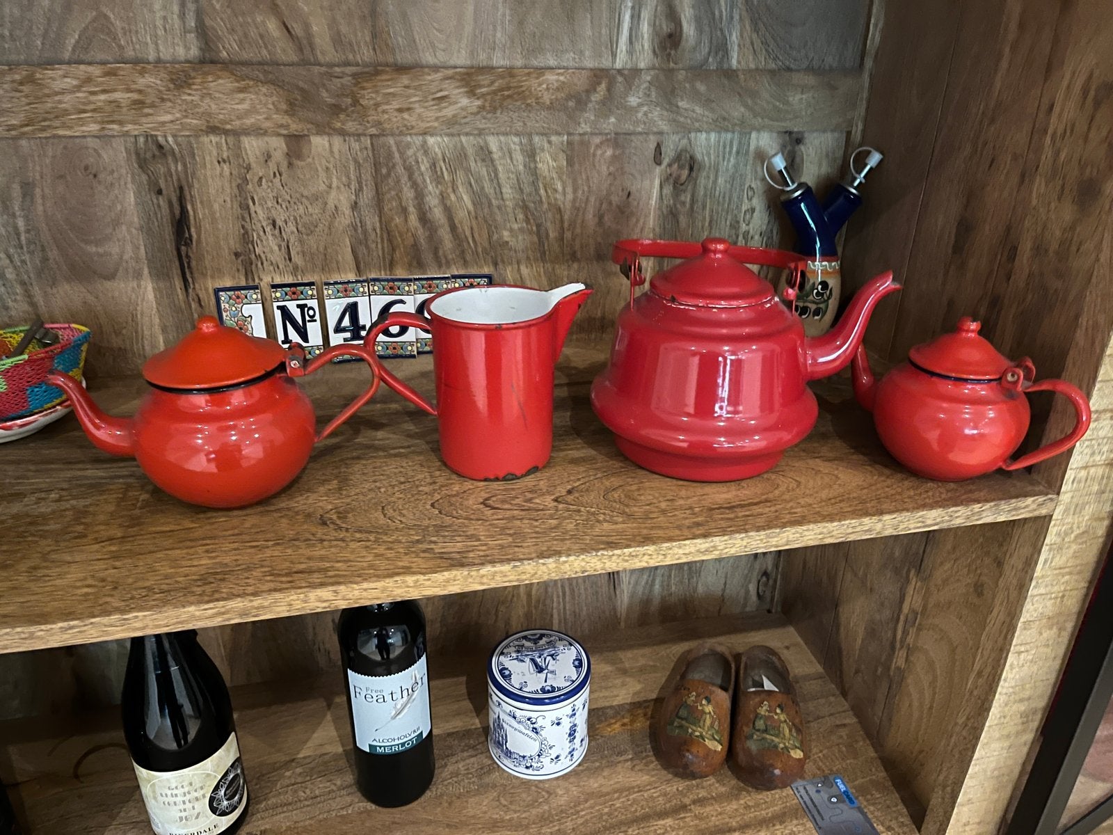 Collectie rood geëmailleerde keukenspullen, Antiek en Kunst, Antiek | Emaille, Ophalen