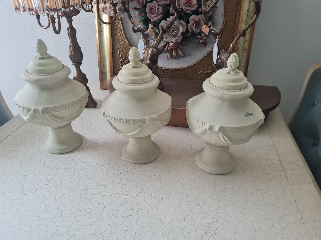 Terracotta potten met deksel p/st 9,95, Ophalen of Verzenden