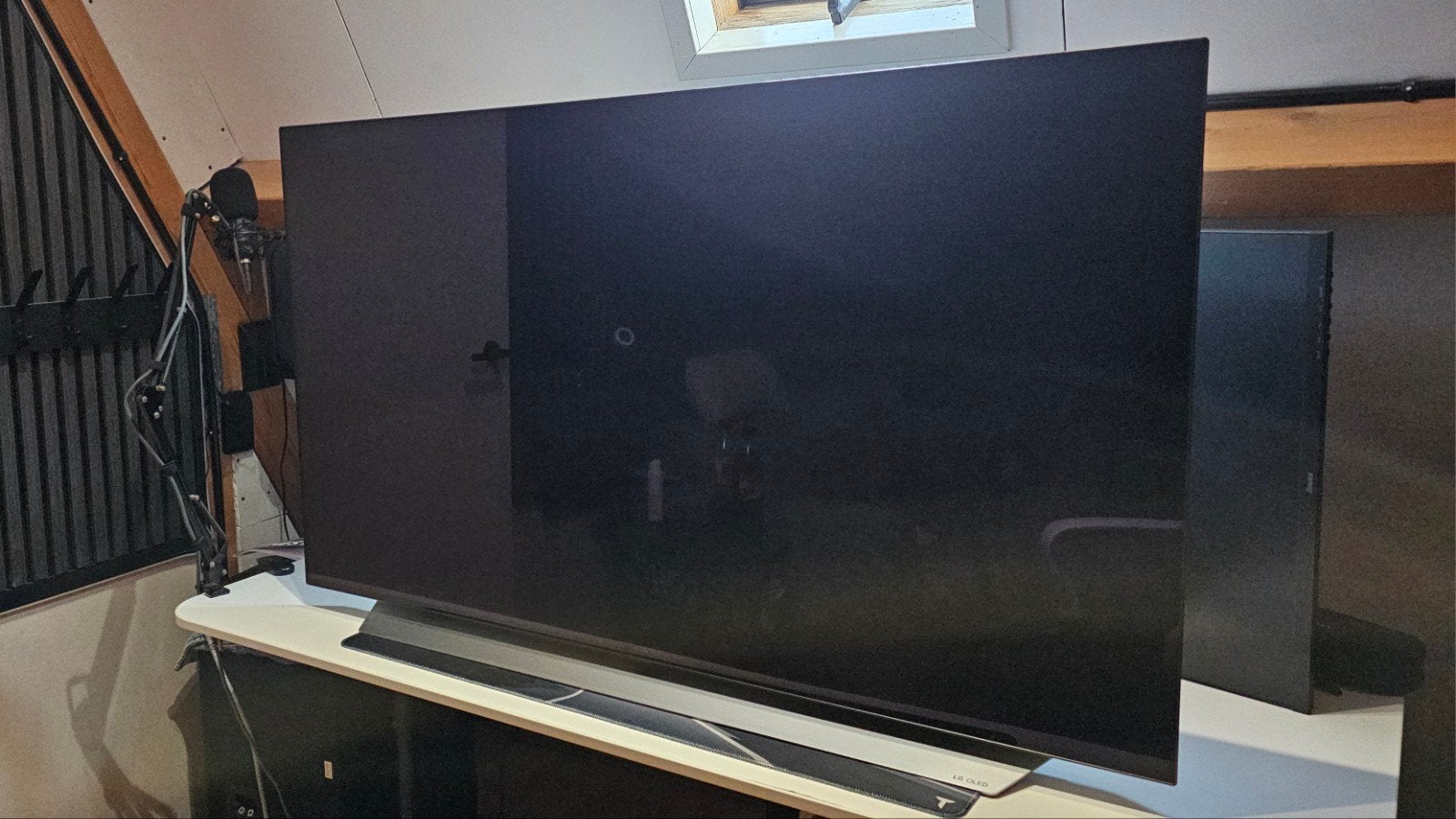LG OLED C1 55 inch Smart TV inclusief muurbeugel