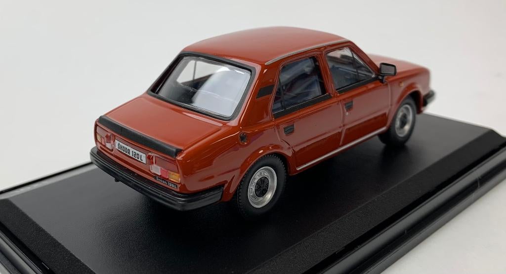 JSN Abrex 1:43 Skoda 120L donker oranje 1984, Overige merken, -, Nieuw, Ophalen of Verzenden