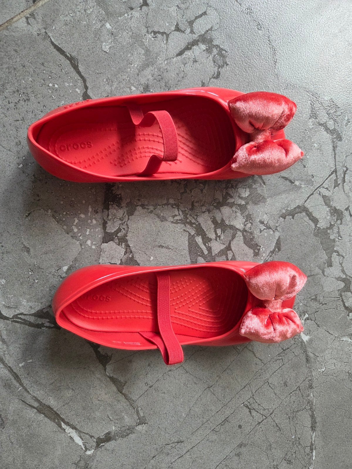 Rode Crocs ballerina's maat 33-34, met strik voor meisjes, Ophalen, Nieuw, Crocs, Meisje