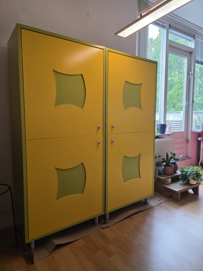 Vrolijke en functionele kasten - Geel en Groen, Ophalen