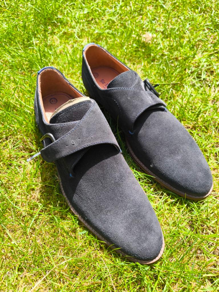 Sir Edward suède gesp schoenen maat 42, Kleding | Heren, Schoenen, Blauw, Nieuw, Ophalen of Verzenden, Gespschoenen