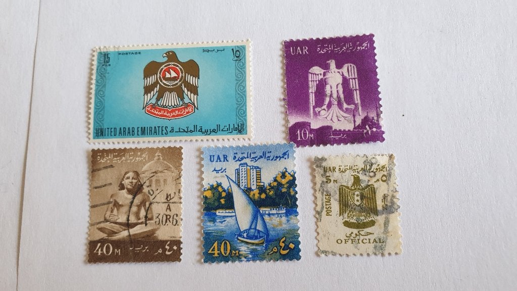 1128 verenigde arabische emiraten div zegels, Verzenden, Midden-Oosten