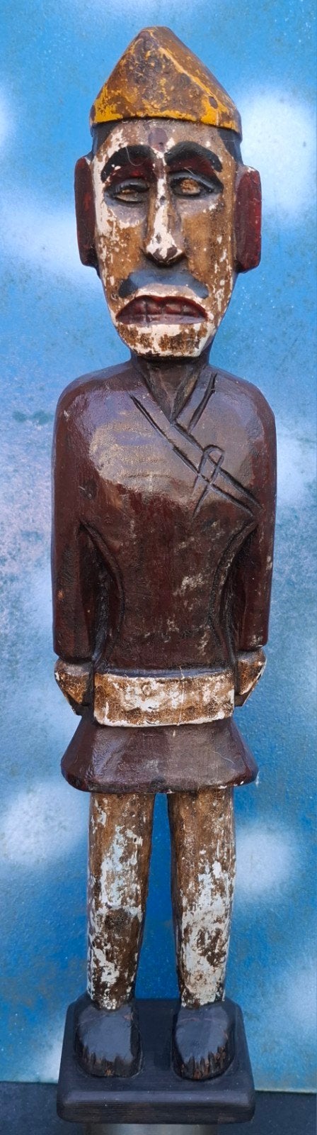 Indonesische man.  Houtsnijwerk. Oud. RARE.  34 cm., Ophalen