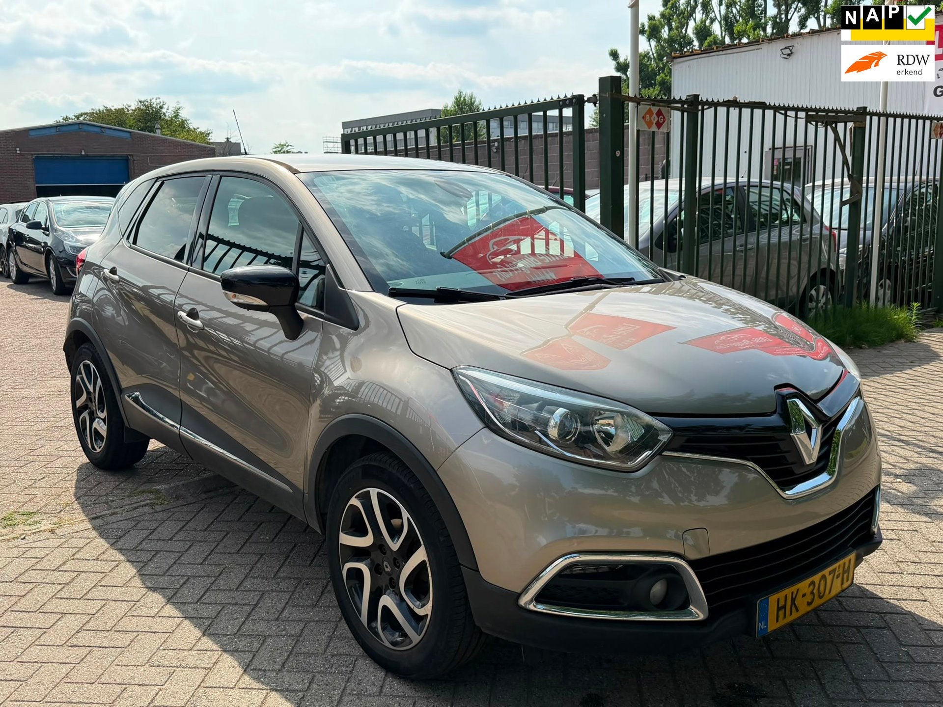Renault Captur 0.9 TCe Dynamique 1e eigenaar dealer onderhou, Auto's, Voorwielaandrijving, Gebruikt, Euro 6, Bruin
