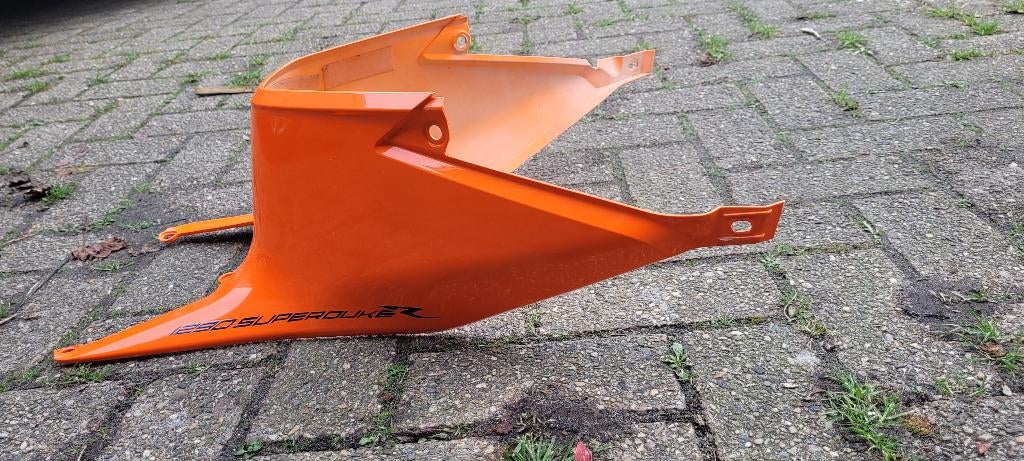 Ktm superduke 1290r  midden kap, Ophalen of Verzenden, Gebruikt