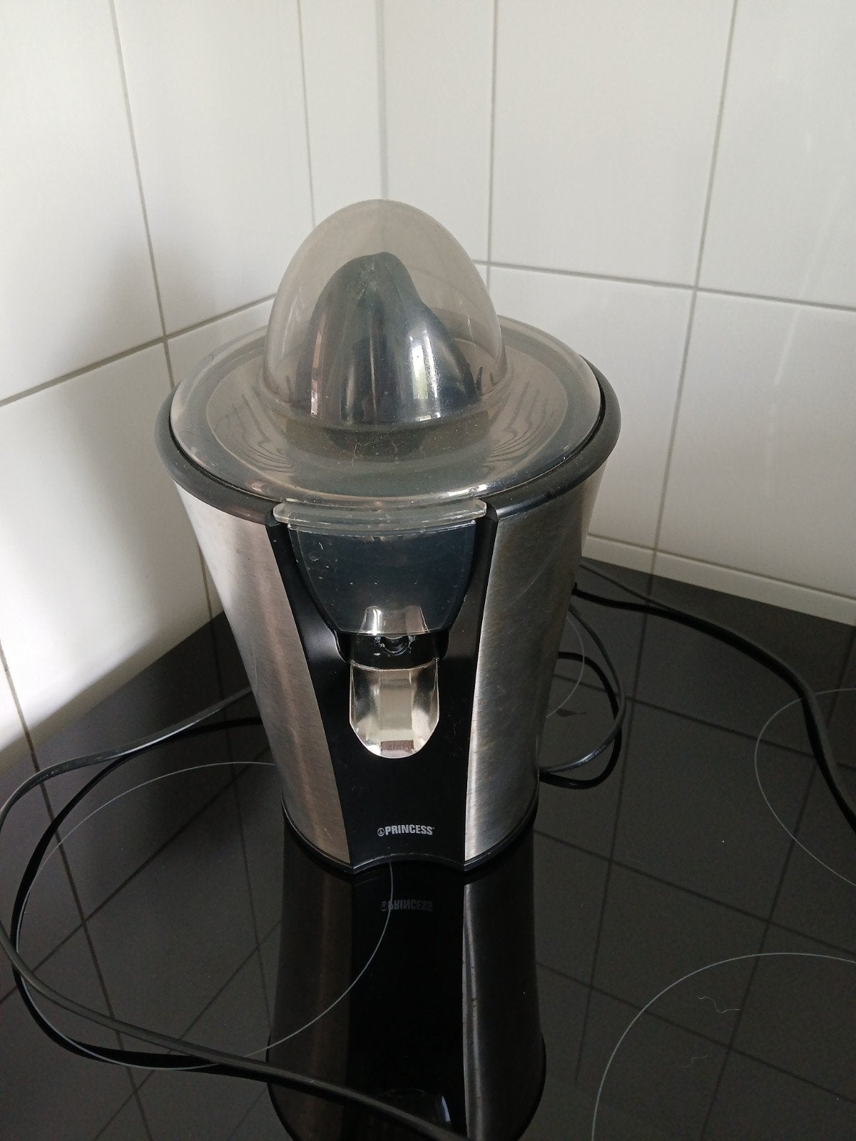 Elektrische citruspers, Huis en Inrichting, Keuken | Keukenbenodigdheden, Ophalen