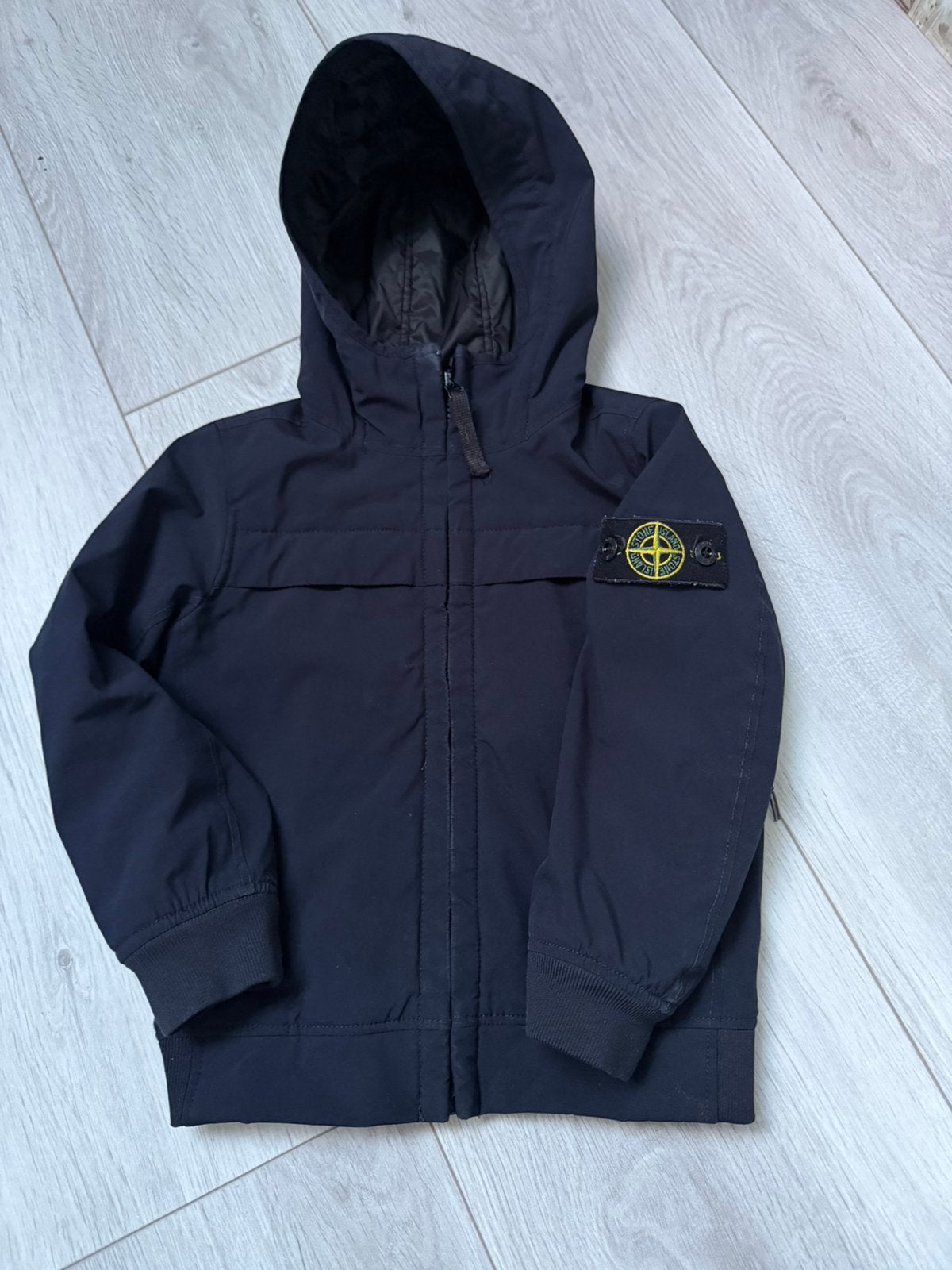 stone Island Junior Softshell Jas 104 (4 Jaar) – Blauw, Verzenden, Zo goed als nieuw, Jongen, Jas